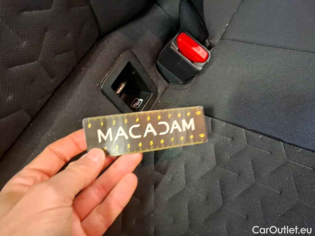  Toyota  Corolla TOYOTA  / 2018 / 5P / Berline Hybride 122h Dynamic Business Beyond Zer #22