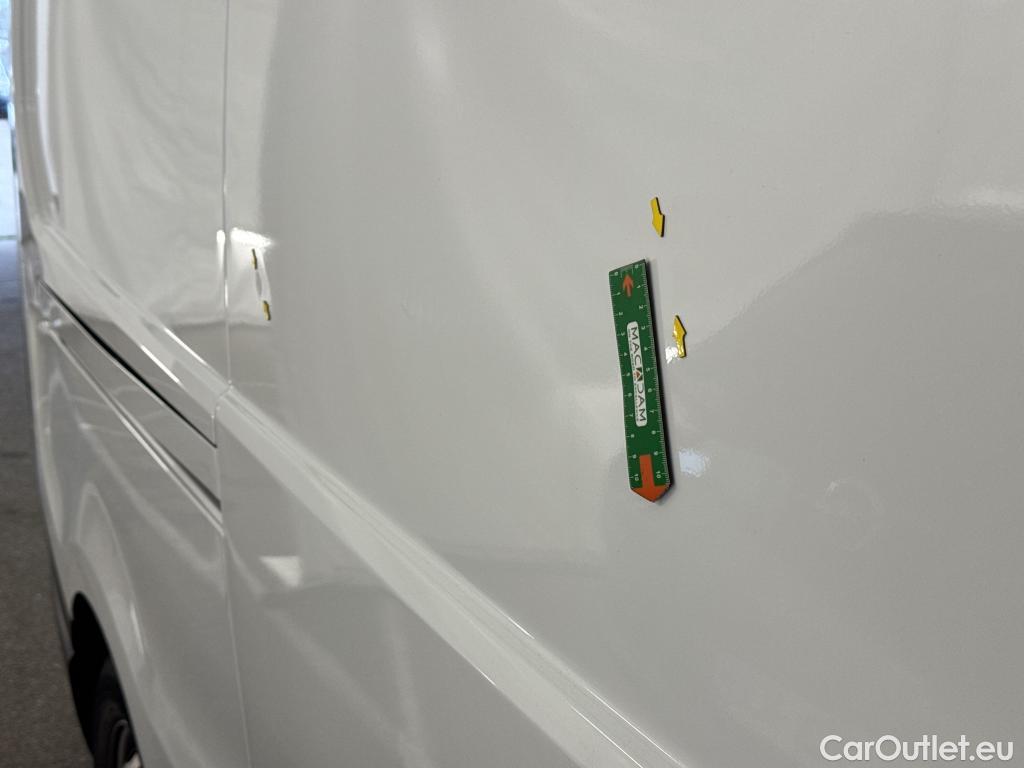  Renault  Trafic  III Fourgon L2H1 3T Grand Confort 2.0 dCi 130CV BVM6 E6d #15