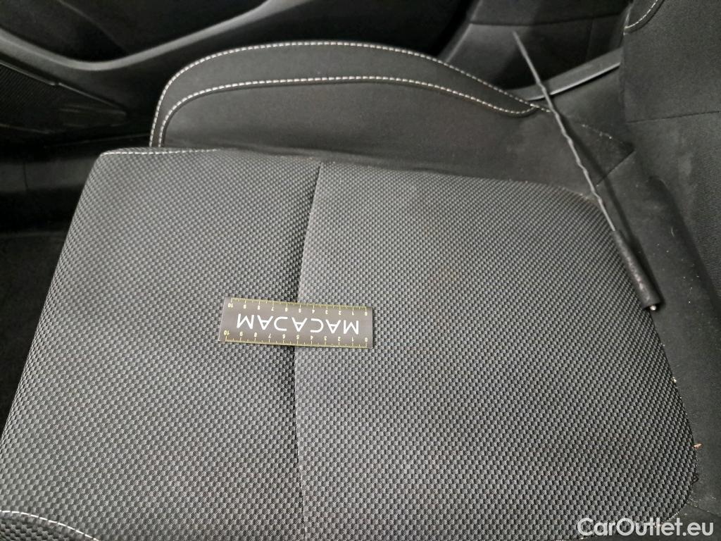  Renault  Megane  IV Berline 5pt. Société Air Nav 1.5 dCi 90CV BVM6 E6 #8