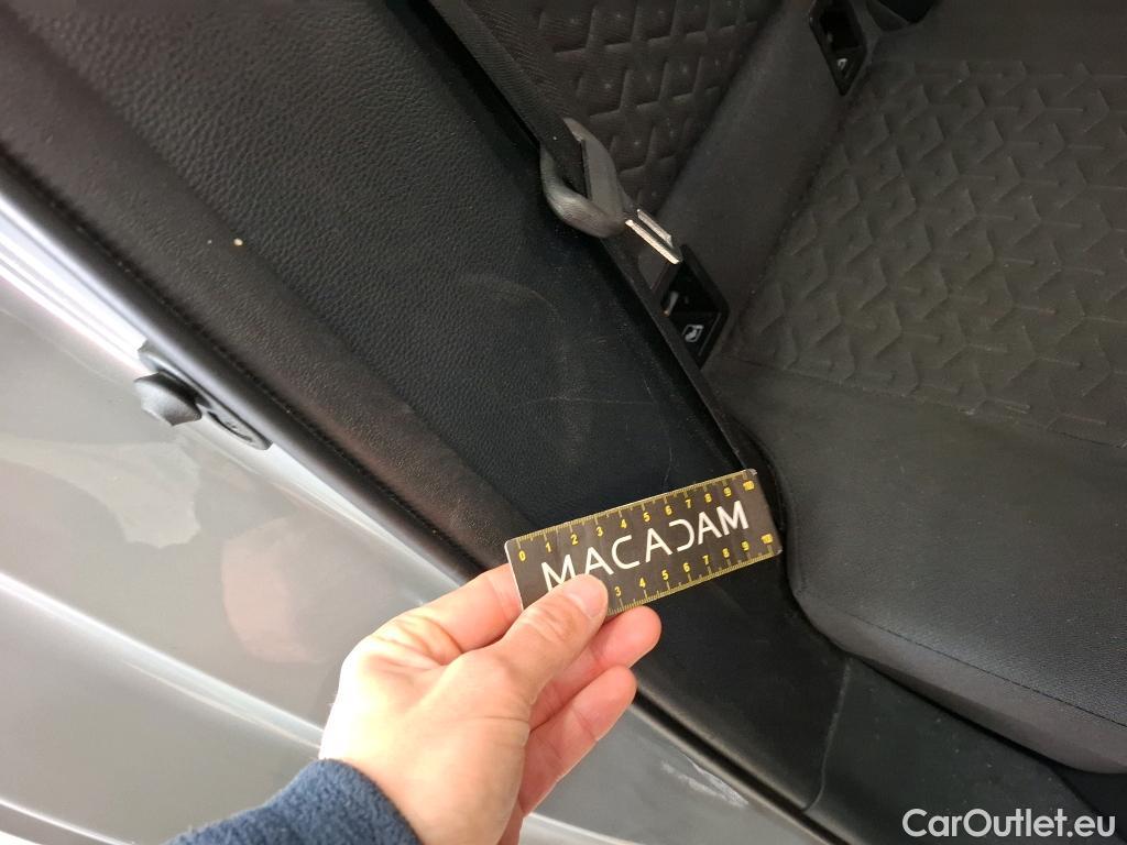  Toyota  Corolla TOYOTA  / 2018 / 5P / Berline Hybride 122h Dynamic Business Beyond Zer #11