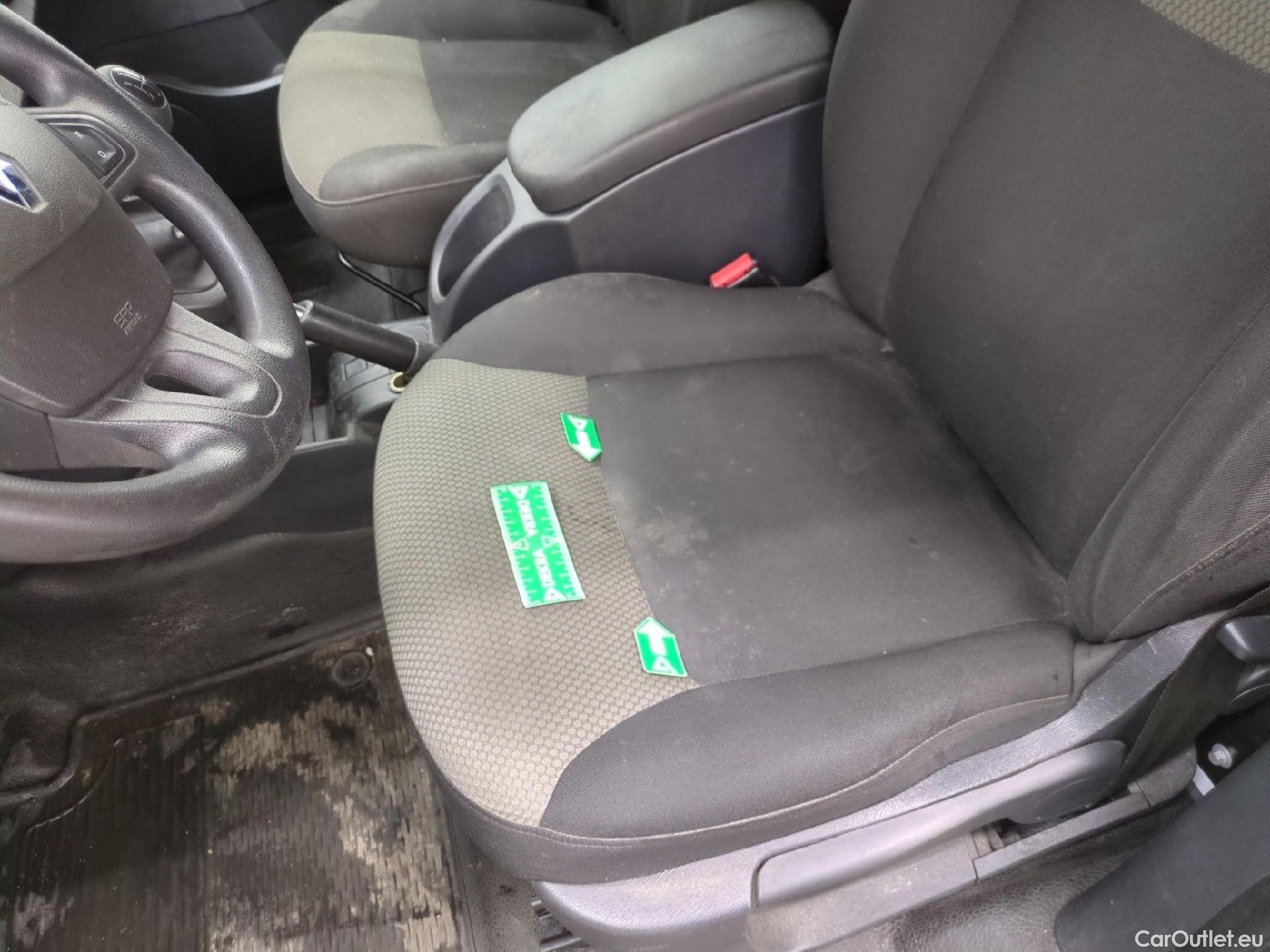  Renault  Kangoo RENAULT  Express / 2013 / 4P / Fourgonnette Extra R-Link dCi 75 #15