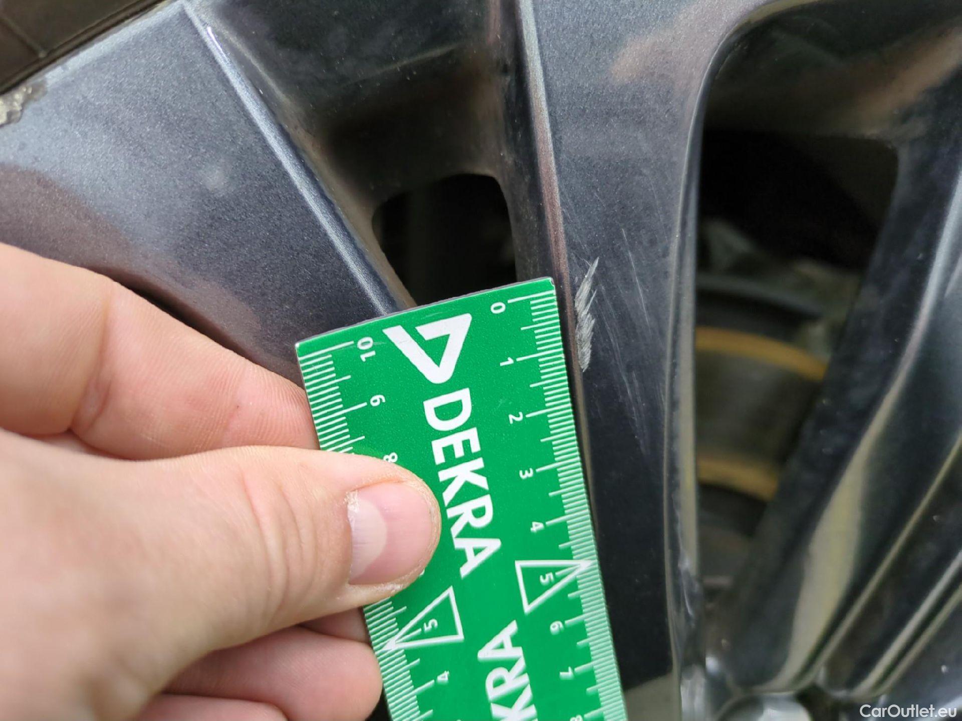  Toyota  Yaris Cross TOYOTA  Hybride / 2021 / 5P / SUV 1.5 HYBRID 116H TRAIL AUTO #14