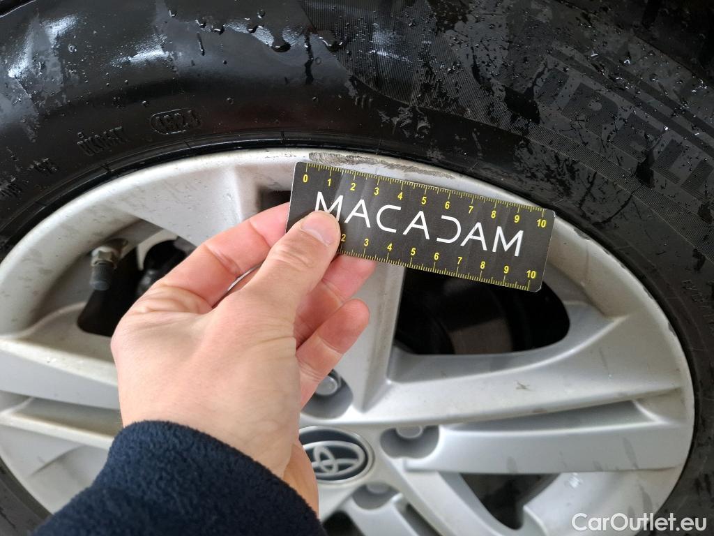  Toyota  Corolla TOYOTA  / 2018 / 5P / Berline Hybride 122h Dynamic Business Beyond Zer #3