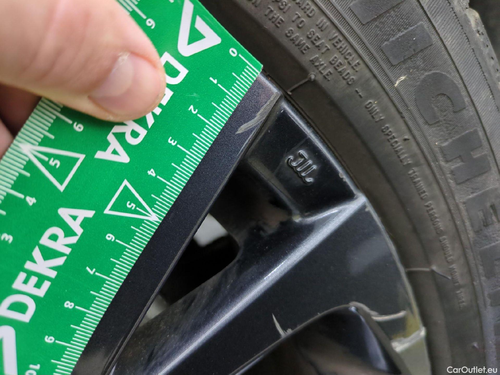  Toyota  Yaris Cross TOYOTA  Hybride / 2021 / 5P / SUV 1.5 HYBRID 116H TRAIL AUTO #15