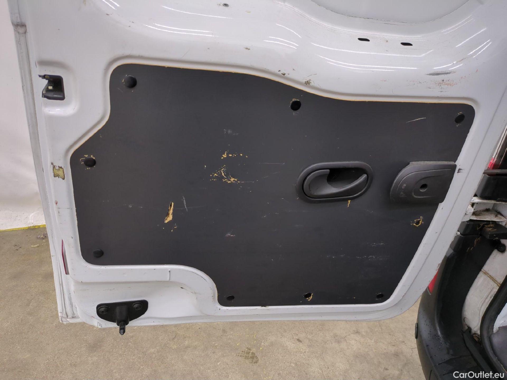  Renault  Kangoo RENAULT  Express / 2013 / 4P / Fourgonnette Extra R-Link dCi 75 #13