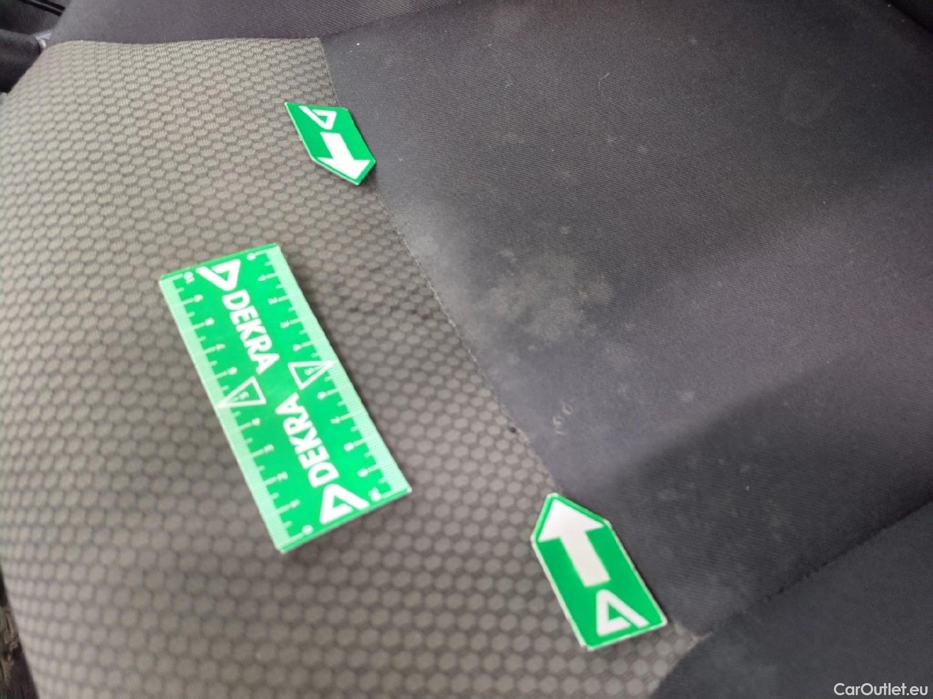  Renault  Kangoo RENAULT  Express / 2013 / 4P / Fourgonnette Extra R-Link dCi 75 #14