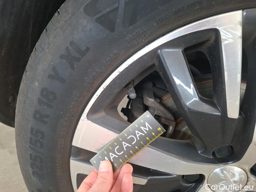  Peugeot  3008  Allure Business 1.5 HDi 130CV BVA8 E6dT #36