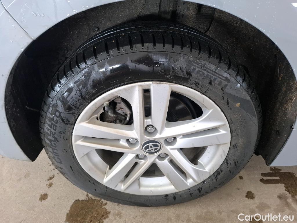  Toyota  Corolla TOYOTA  / 2018 / 5P / Berline Hybride 122h Dynamic Business Beyond Zer #2