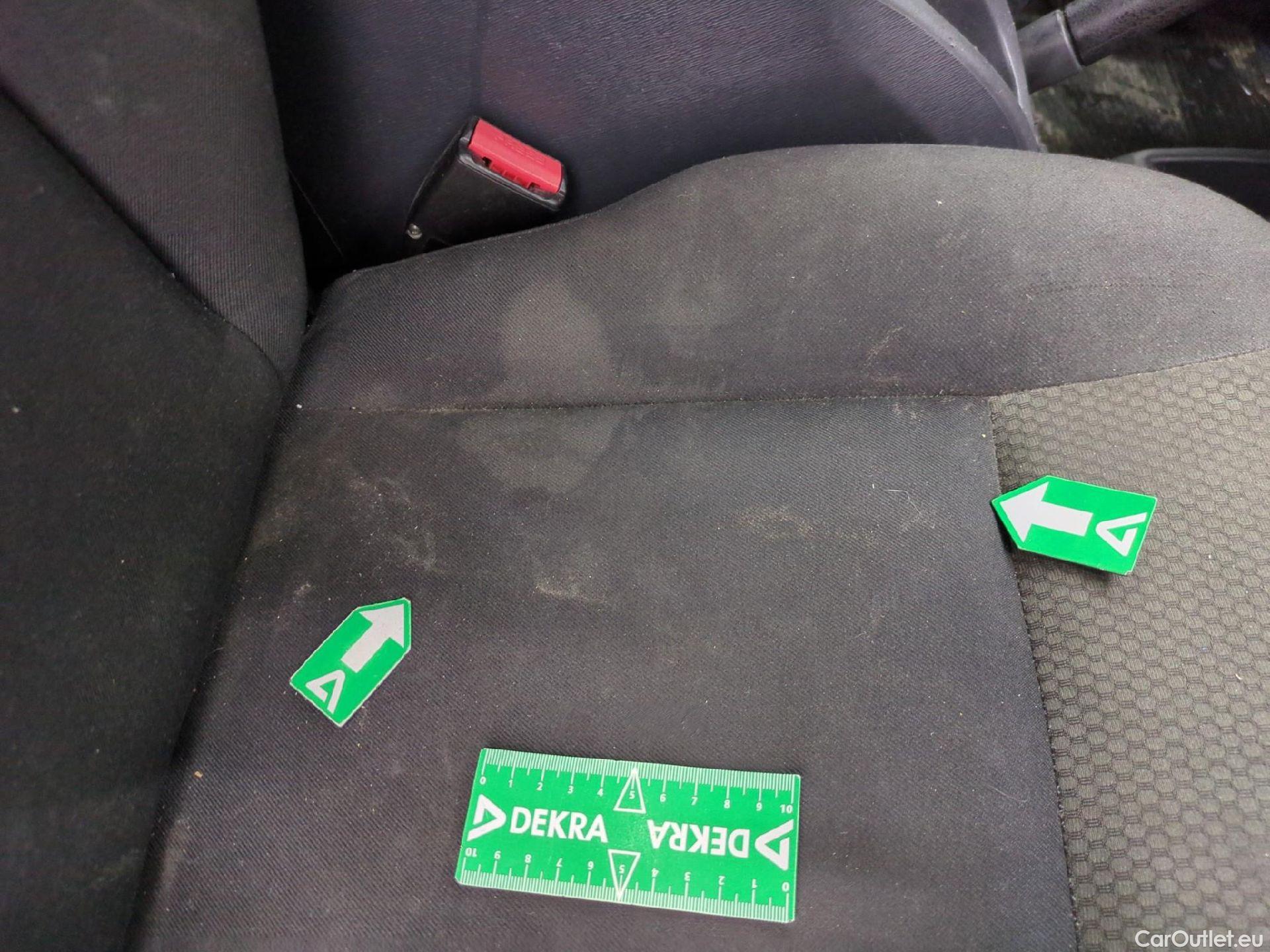  Renault  Kangoo RENAULT  Express / 2013 / 4P / Fourgonnette Extra R-Link dCi 75 #10