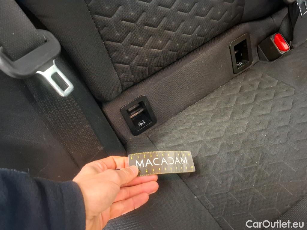  Toyota  Corolla TOYOTA  / 2018 / 5P / Berline Hybride 122h Dynamic Business Beyond Zer #19