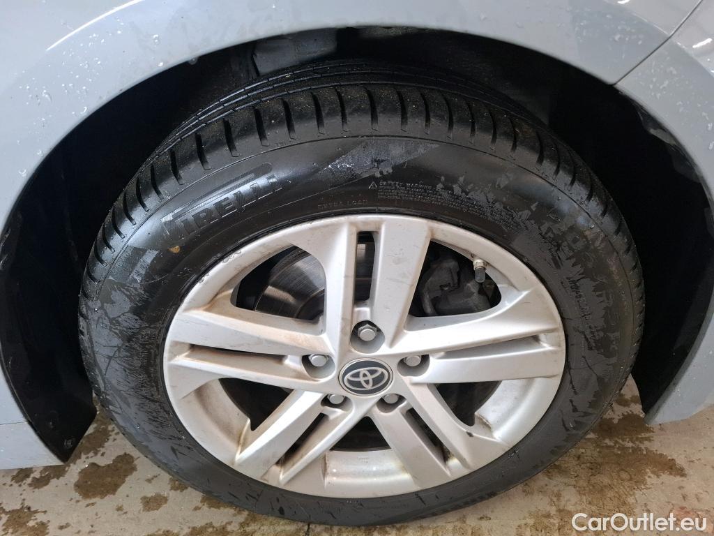  Toyota  Corolla TOYOTA  / 2018 / 5P / Berline Hybride 122h Dynamic Business Beyond Zer #25