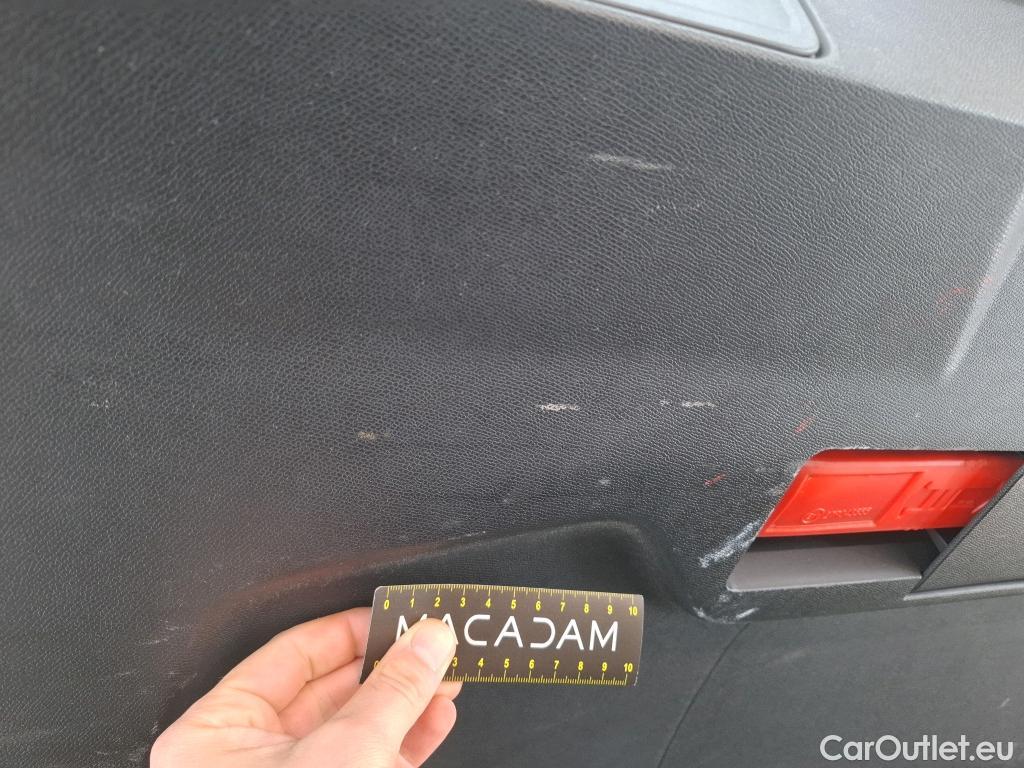  Peugeot  3008  Allure Business 1.5 HDi 130CV BVA8 E6dT #50