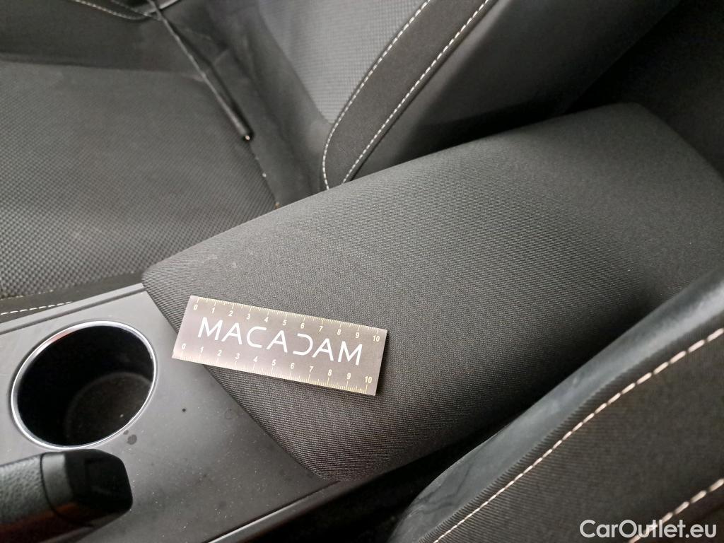  Renault  Megane  IV Berline 5pt. Société Air Nav 1.5 dCi 90CV BVM6 E6 #9