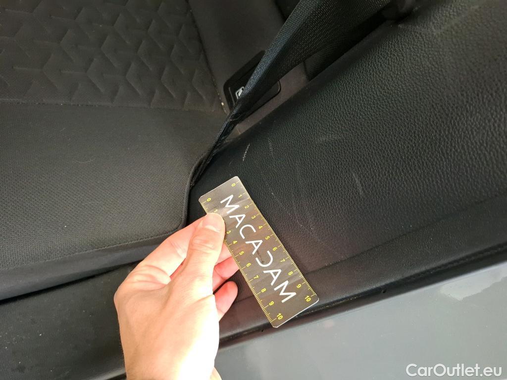  Toyota  Corolla TOYOTA  / 2018 / 5P / Berline Hybride 122h Dynamic Business Beyond Zer #10