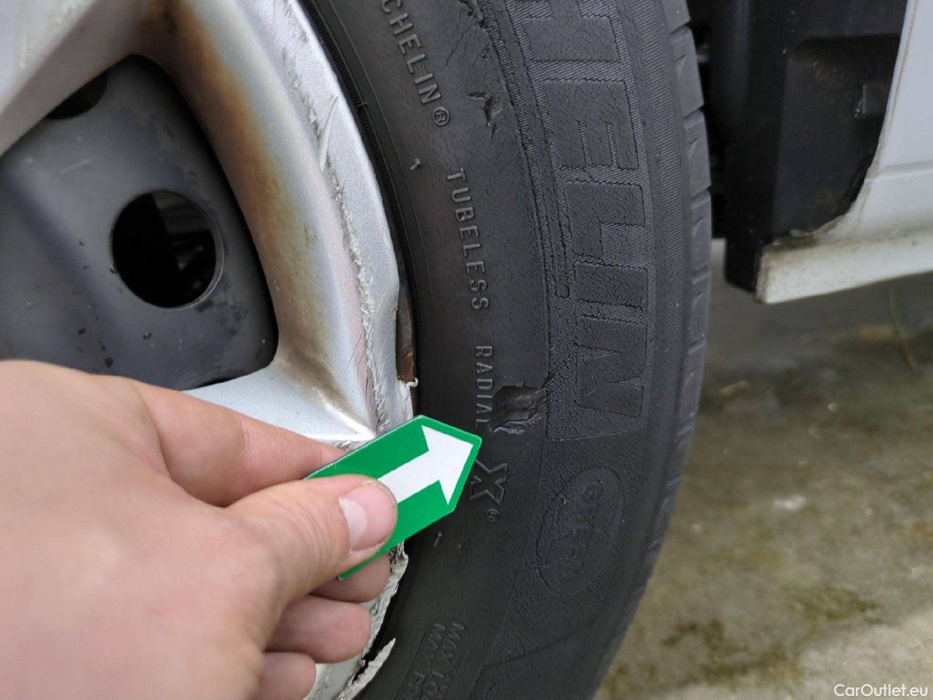  Renault  Kangoo RENAULT  Express / 2013 / 4P / Fourgonnette Extra R-Link dCi 75 #20