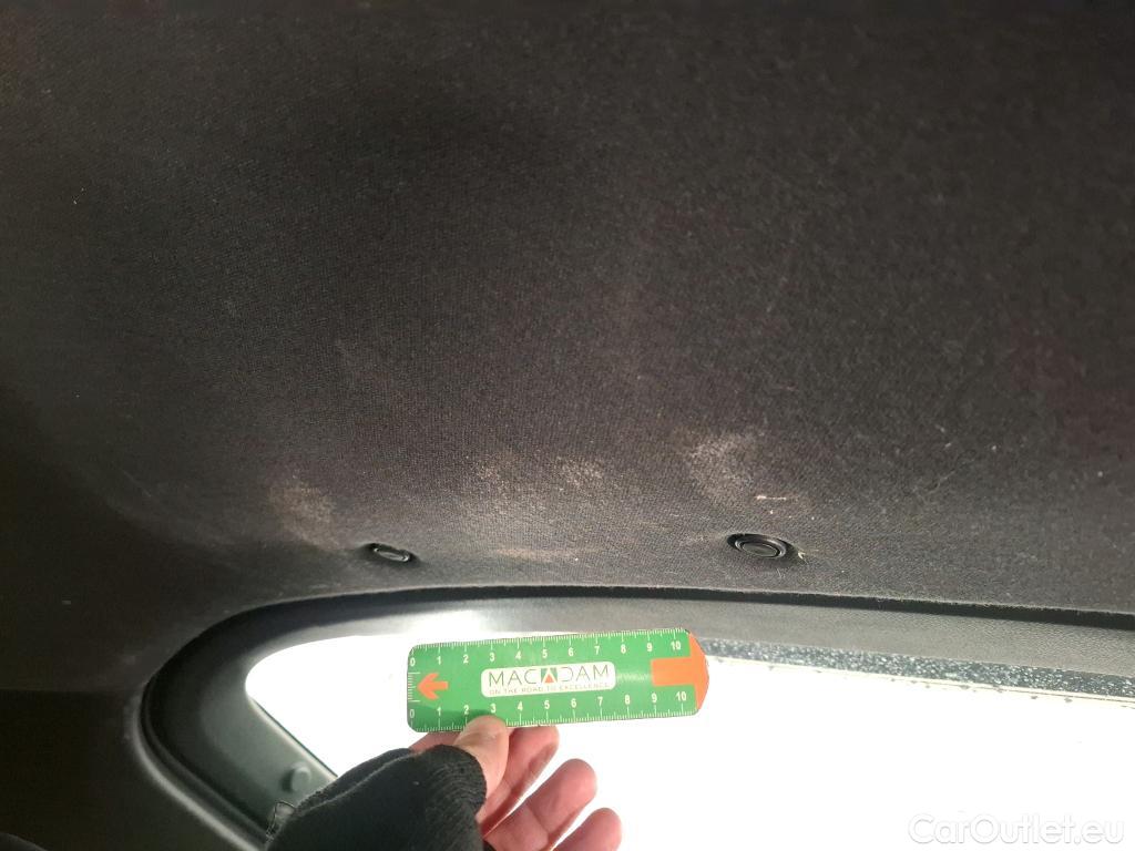  Toyota  C-HR TOYOTA  5p SUV 1.8 HYBRIDE 122 GRAPHIC #34