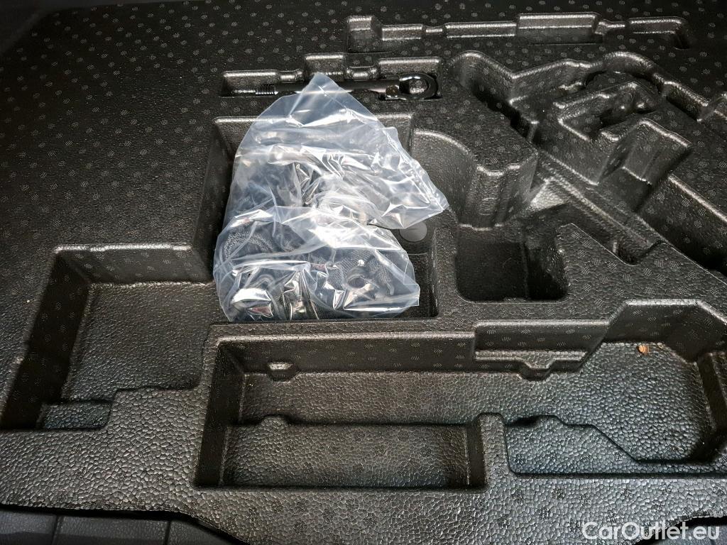  Toyota  C-HR TOYOTA  / 2016 / 5P / SUV 1.8 Hybride 122 Dynamic Business Stage A #25