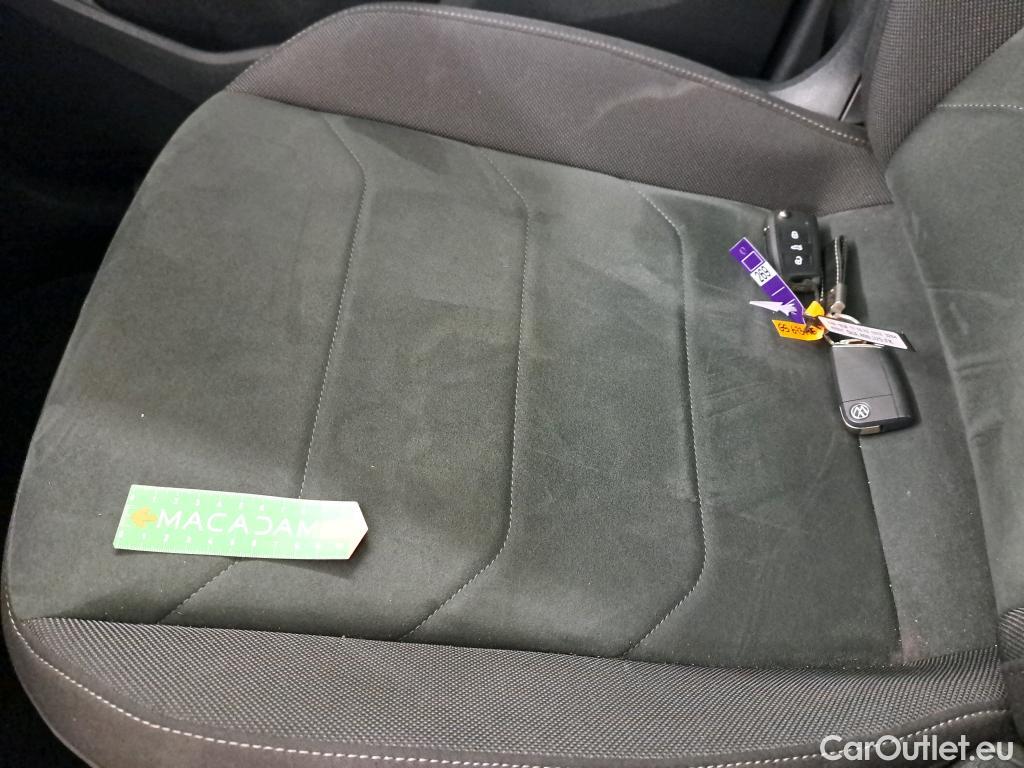  Volkswagen  Tiguan VOLKSWAGEN  / 2020 / 5P / SUV 2.0 TDI 150 DSG7 Elegance #11