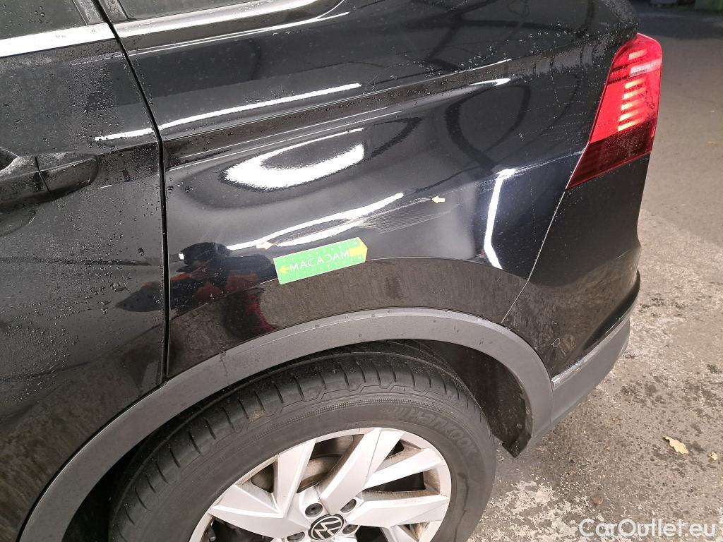  Volkswagen  Tiguan VOLKSWAGEN  / 2020 / 5P / SUV 2.0 TDI 150 DSG7 Elegance #2