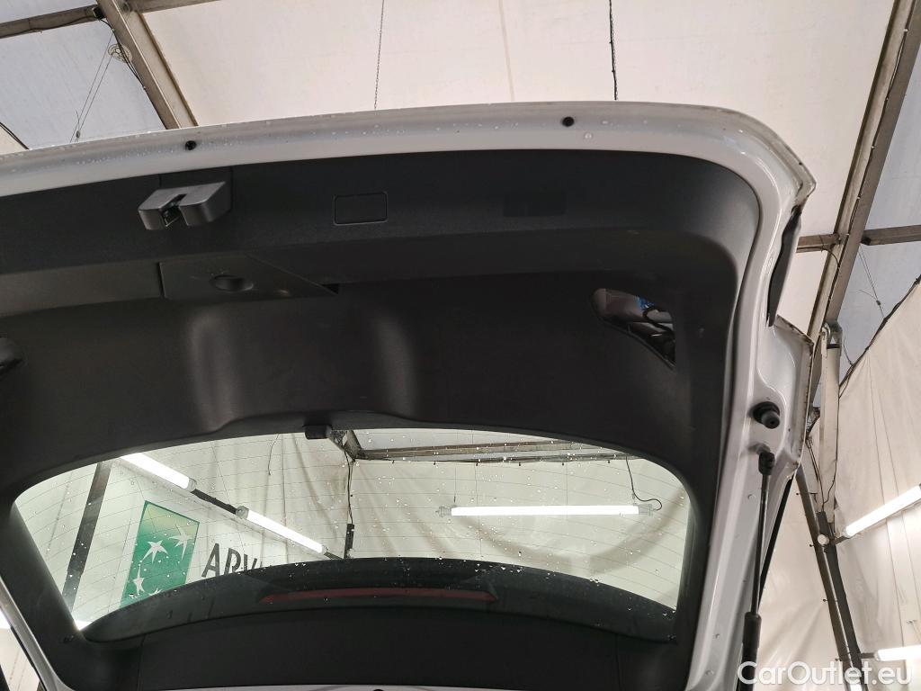  Volkswagen  T-ROC  Life Business 2.0 TDI 150CV BVA7 E6d #9