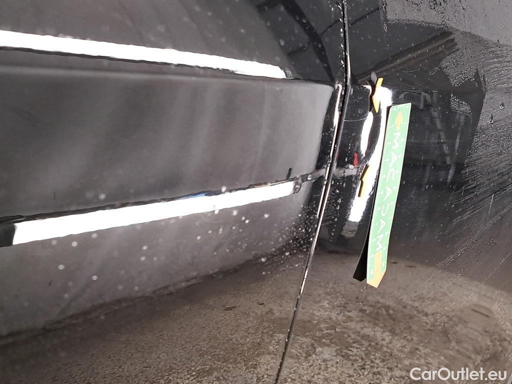  Volkswagen  Tiguan VOLKSWAGEN  / 2020 / 5P / SUV 2.0 TDI 150 DSG7 Elegance #8