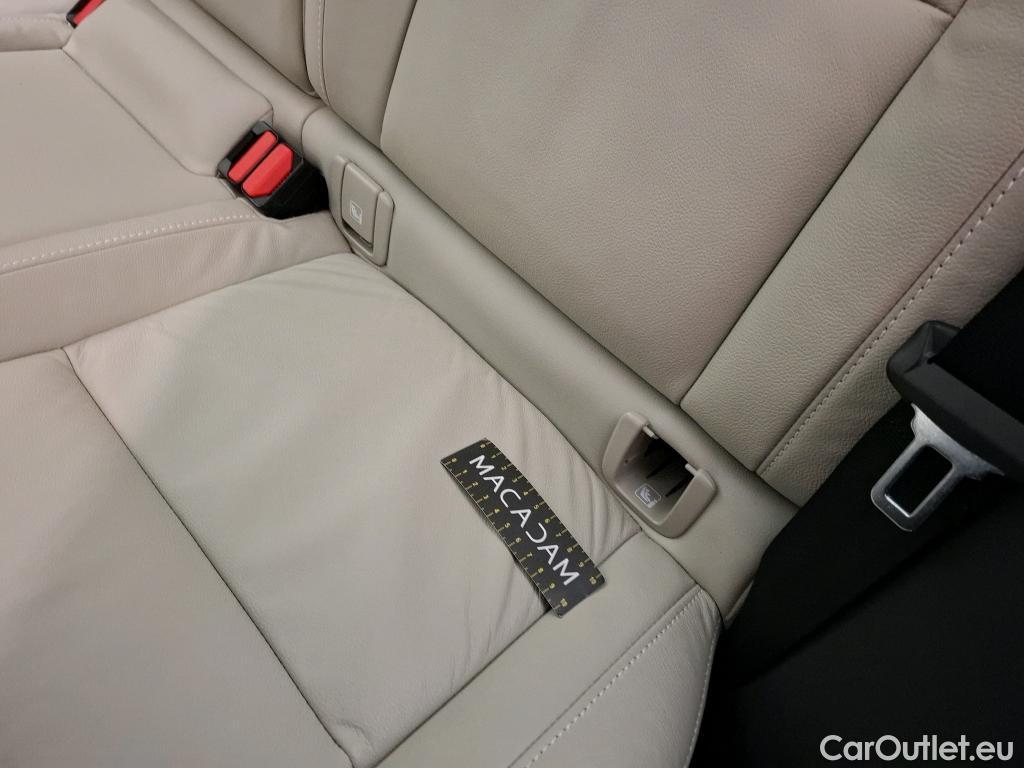  Volvo  XC 40 VOLVO XC40 / 2017 / 5P / SUV Recharge T5 262 DCT7 Inscription Luxe #1