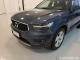  Volvo  XC 40 VOLVO XC40 / 2017 / 5P / SUV D3 MOMENTUM PRO #32