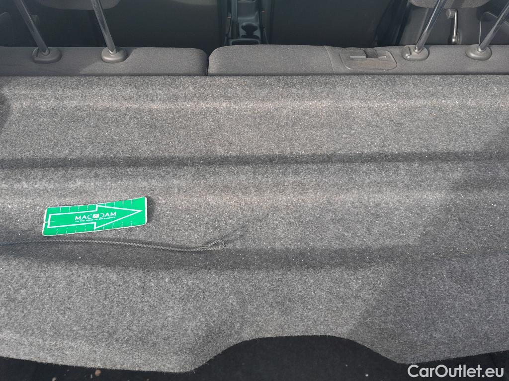  Nissan  Micra NISSAN  / 2017 / 5P / berlina con portón IG-T 74 kW (100 CV) E6D Visia+ #19