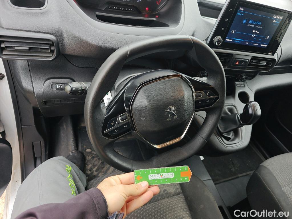  Peugeot  Partner PEUGEOT  / 2018 / 4P / furgón derivado de turismo Premium Standard 600kg BlueHDi 73kW (AC) #66