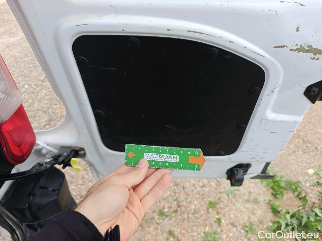  Peugeot  Partner PEUGEOT  / 2018 / 4P / furgón derivado de turismo Premium Standard 600kg BlueHDi 73kW (AC) #78