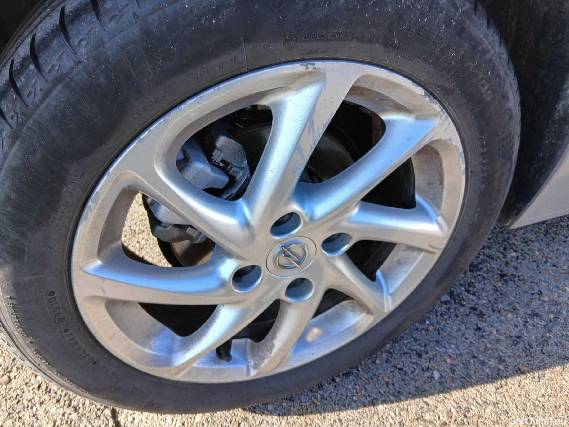  Opel  Corsa OPEL  / 2019 / 5P / berlina con portón 1.5D DT 74kW (100CV) GS-Line #39