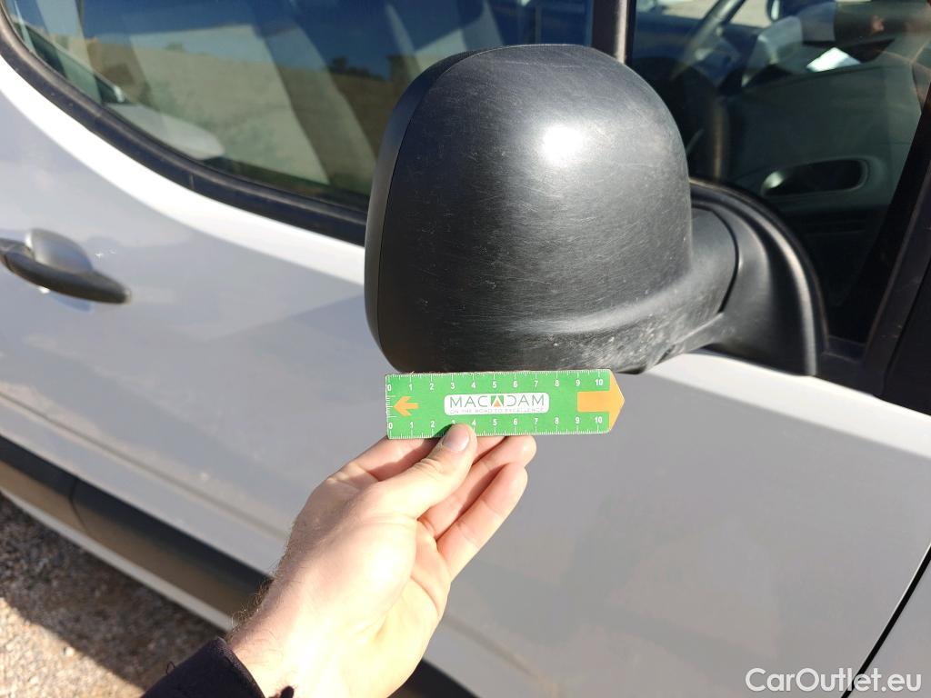  Opel  Combo OPEL  Life / 2018 / 5P / combi 1.5 TD 75kW (100CV) S/S Edition L (IND) #95