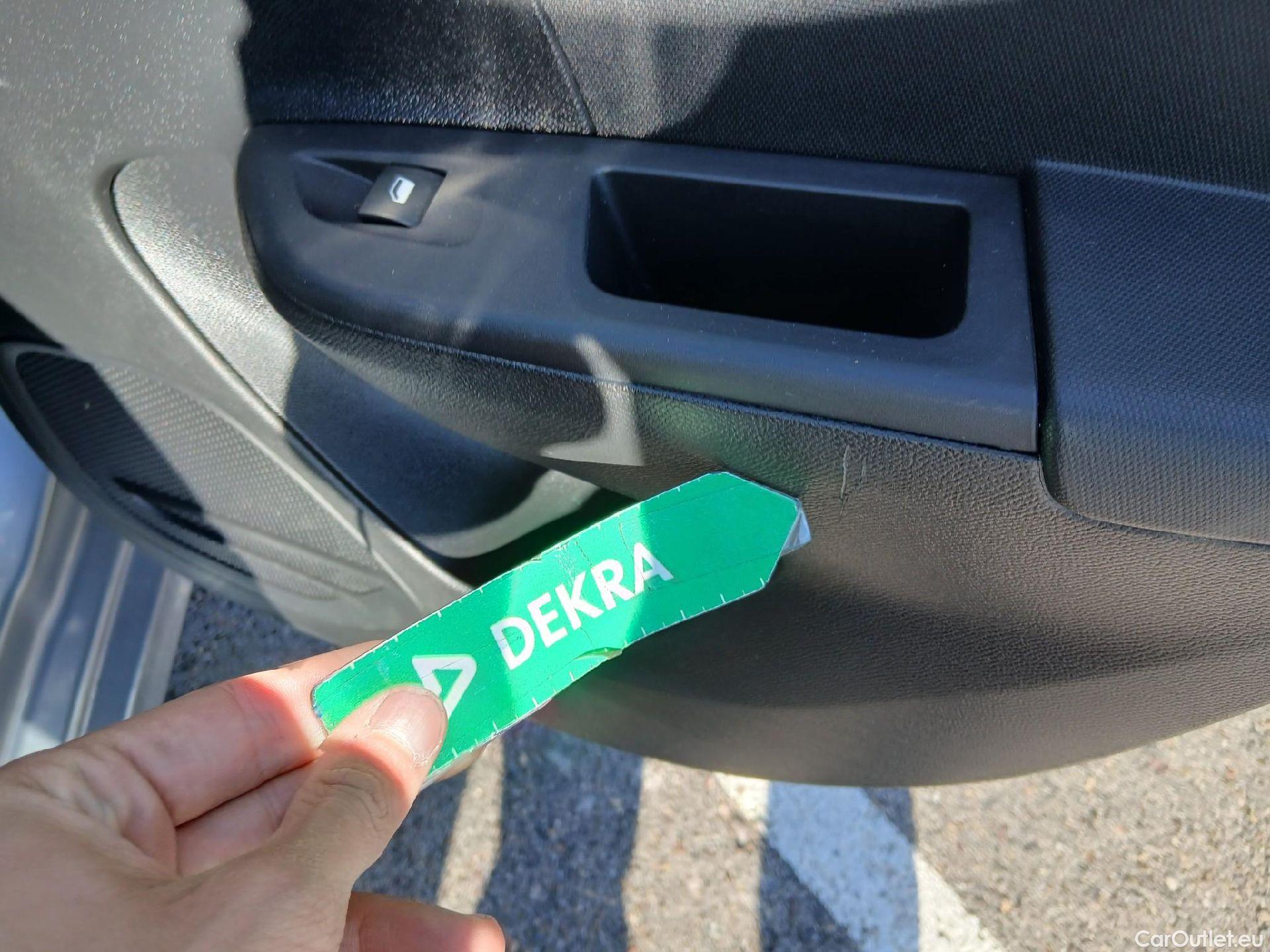  Opel  Corsa OPEL  / 2019 / 5P / berlina con portón 1.5D DT 74kW (100CV) GS-Line #46