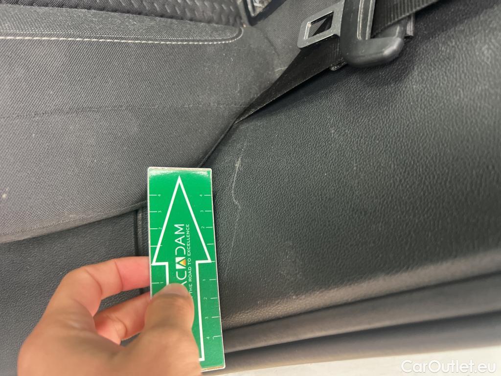  Volkswagen  Polo VOLKSWAGEN  / 2017 / 5P / berlina con portón Advance 1.0 TSI 70kW (95CV) #12