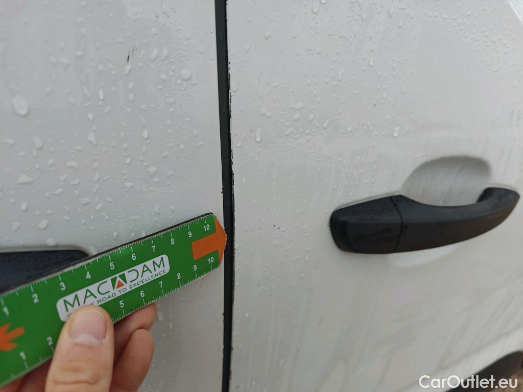  Peugeot  Partner PEUGEOT  / 2018 / 4P / furgón derivado de turismo Premium Standard 600kg BlueHDi 73kW (AC) #18