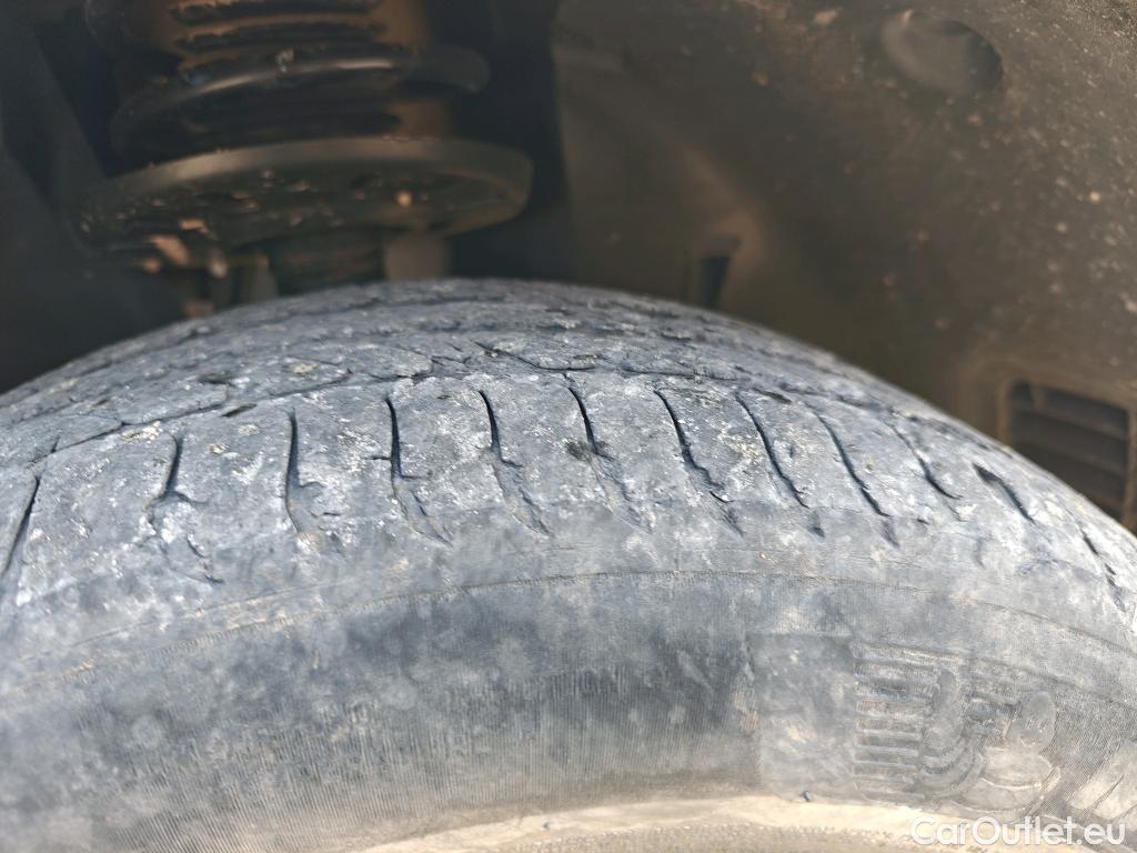  Opel  Combo OPEL  Life / 2018 / 5P / combi 1.5 TD 75kW (100CV) S/S Edition L (IND) #62