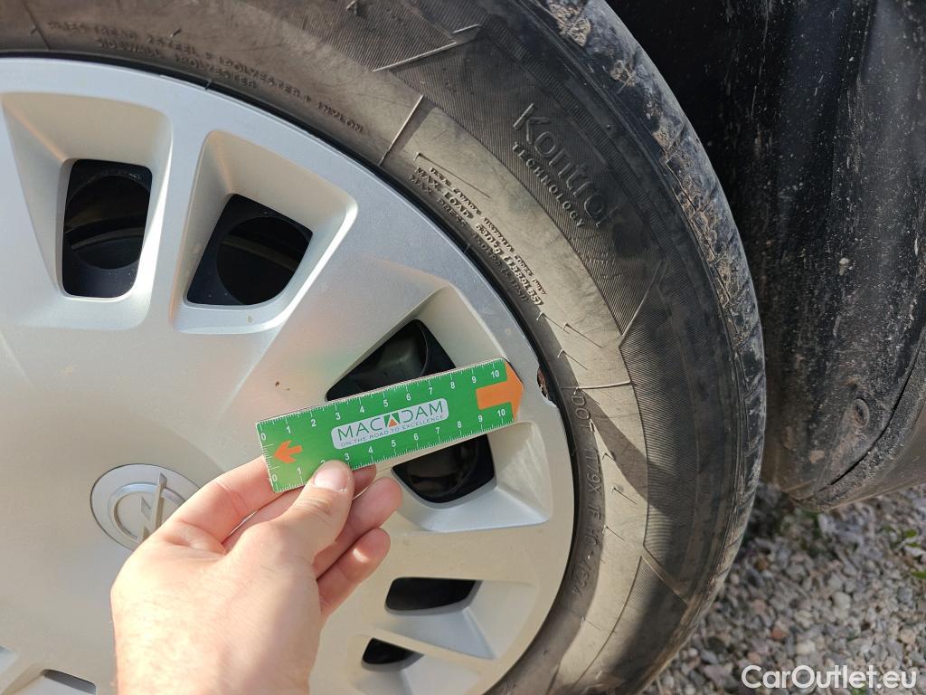  Opel  Combo OPEL  Life / 2018 / 5P / combi 1.5 TD 75kW (100CV) S/S Edition L (IND) #72