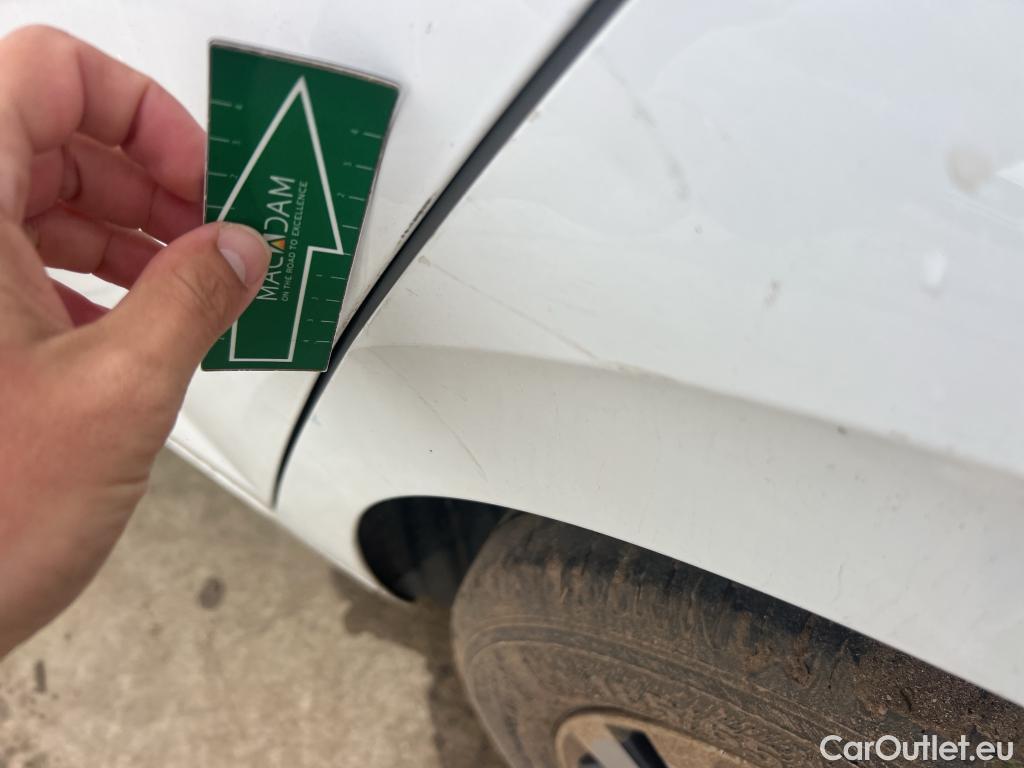  Volkswagen  Polo VOLKSWAGEN  / 2017 / 5P / berlina con portón Advance 1.0 TSI 70kW (95CV) #16