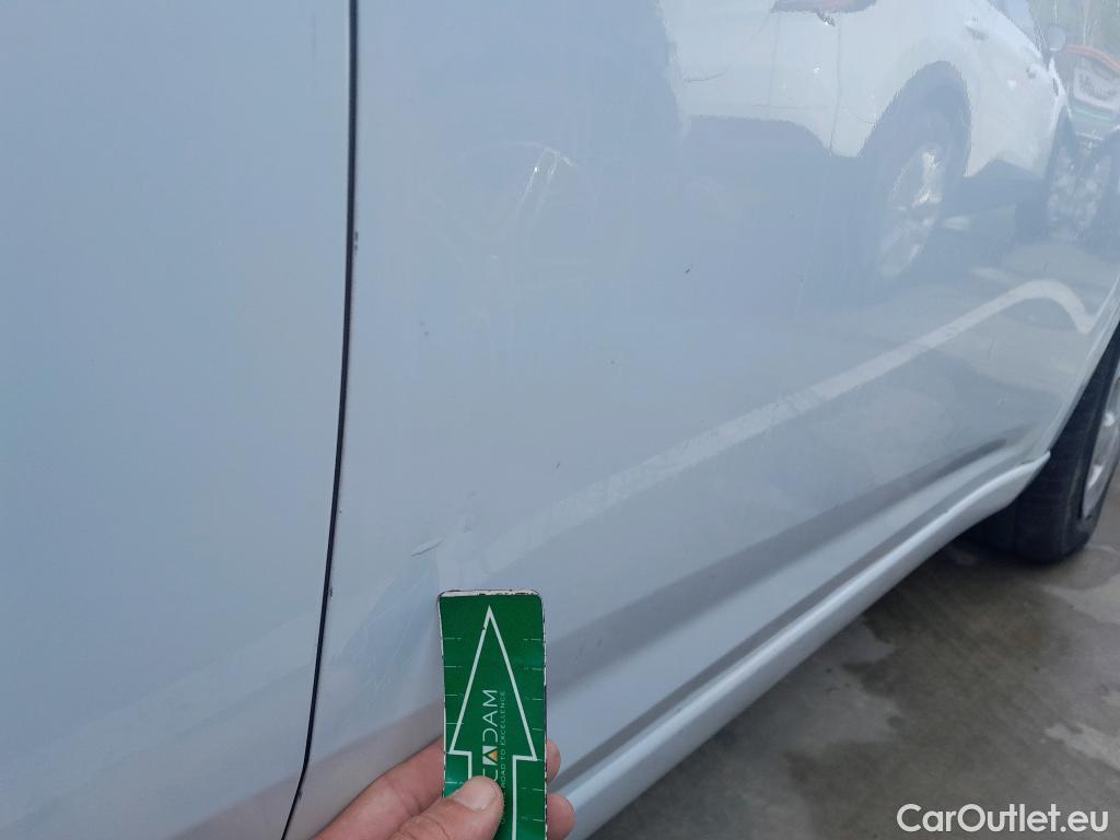  Nissan  Micra NISSAN  / 2017 / 5P / berlina con portón IG-T 74 kW (100 CV) E6D Visia+ #18