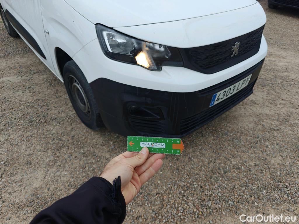  Peugeot  Partner PEUGEOT  / 2018 / 4P / furgón derivado de turismo Premium Standard 600kg BlueHDi 73kW (AC) #54