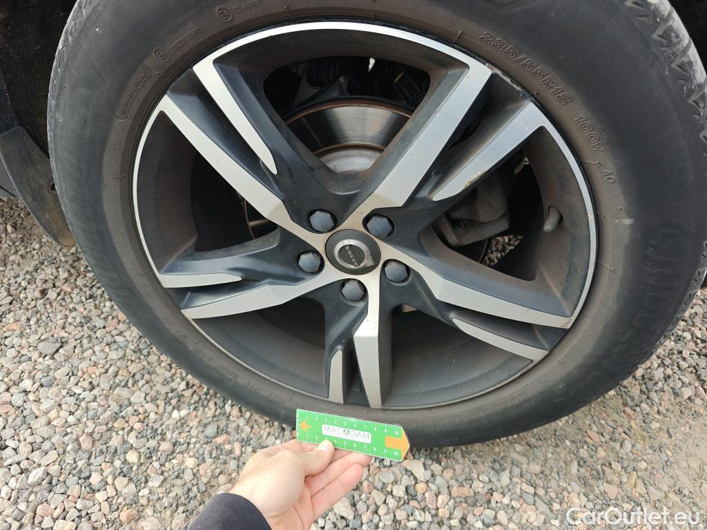  Volvo  XC 40 VOLVO XC40 / 2017 / 5P / todoterreno 2.0 D4 AWD R-Design Auto #35