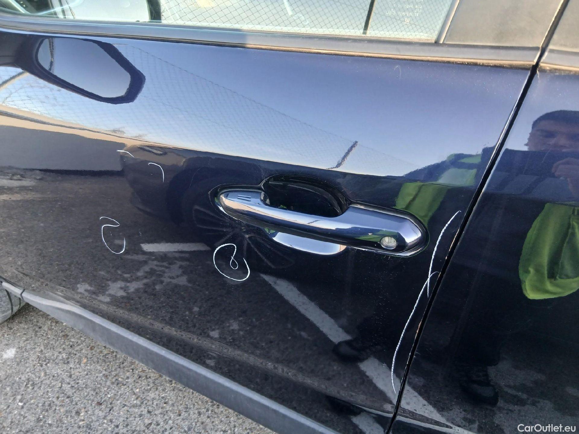  Toyota  RAV4 TOYOTA  / 2018 / 5P / todoterreno 2.5l 220H Advance #17