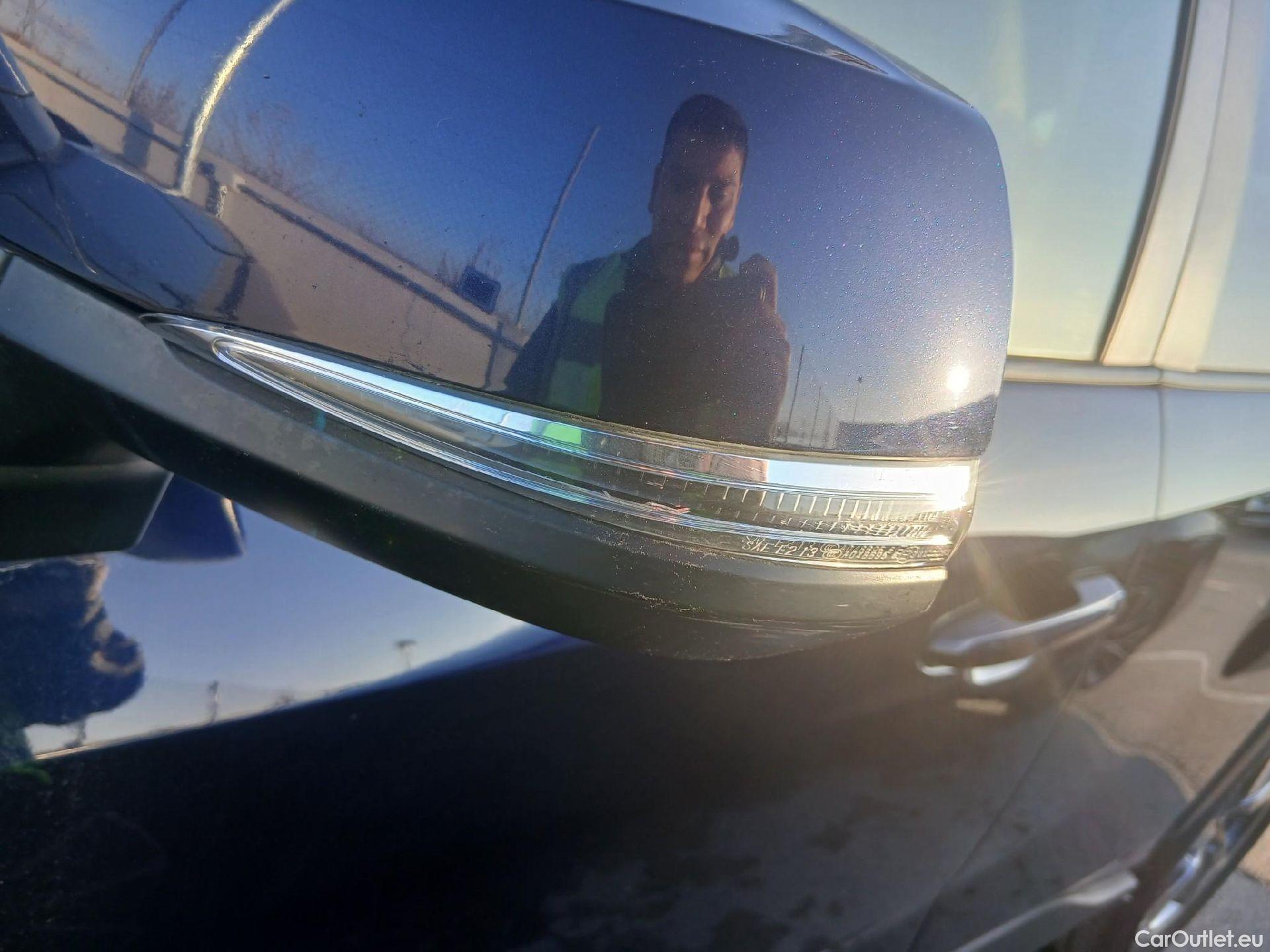  Toyota  RAV4 TOYOTA  / 2018 / 5P / todoterreno 2.5l 220H Advance #14