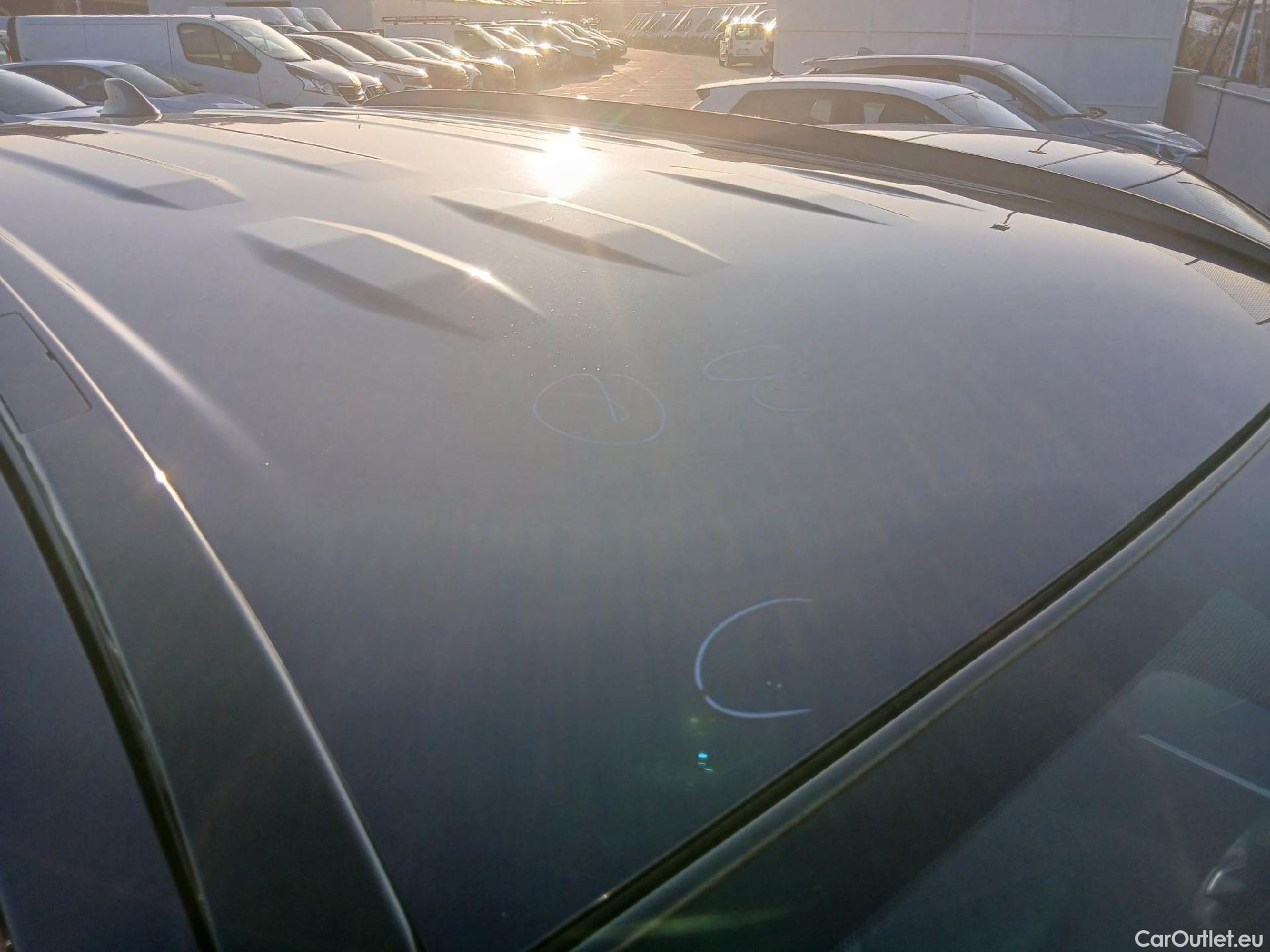  Toyota  RAV4 TOYOTA  / 2018 / 5P / todoterreno 2.5l 220H Advance #33