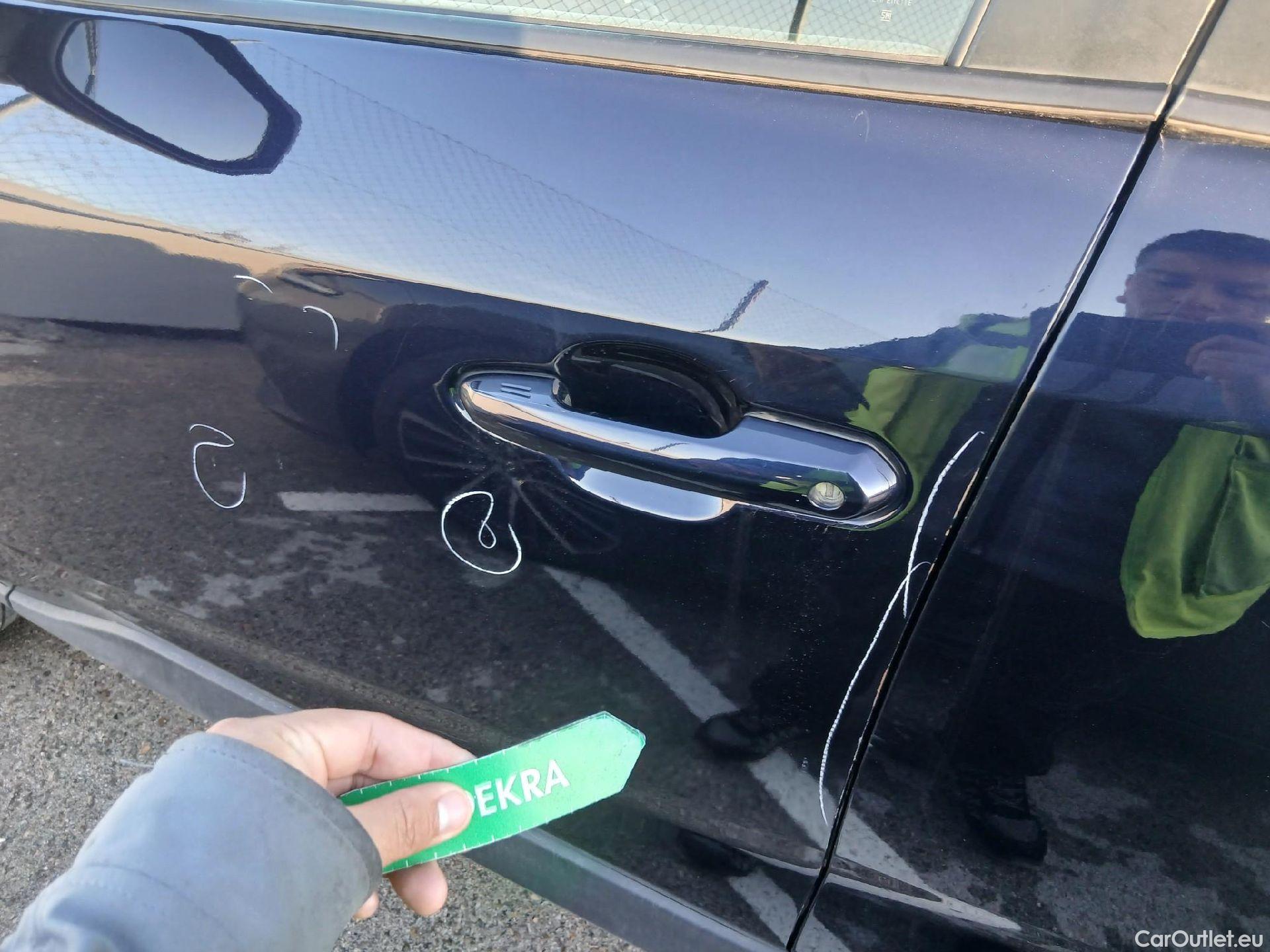  Toyota  RAV4 TOYOTA  / 2018 / 5P / todoterreno 2.5l 220H Advance #16