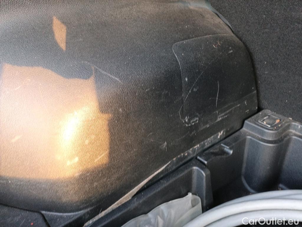  KIA  Niro KIA e- / 2016 / 5P / crossover e- 150kW (204CV) Drive (Long Range) #20