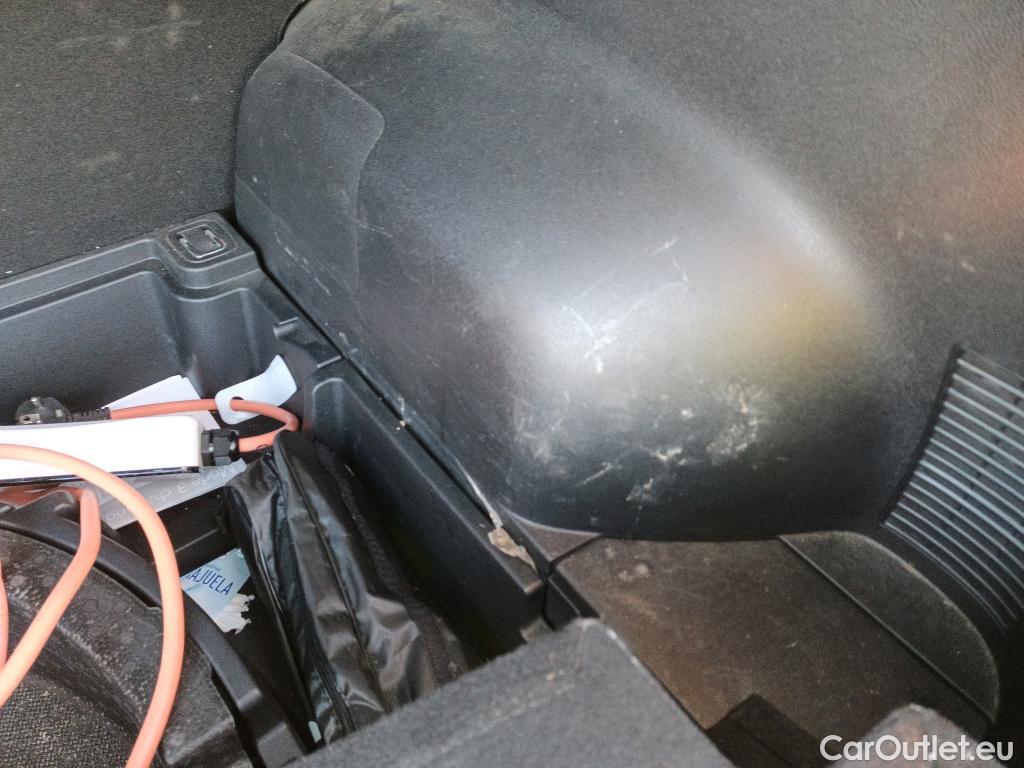  KIA  Niro KIA e- / 2016 / 5P / crossover e- 150kW (204CV) Drive (Long Range) #21