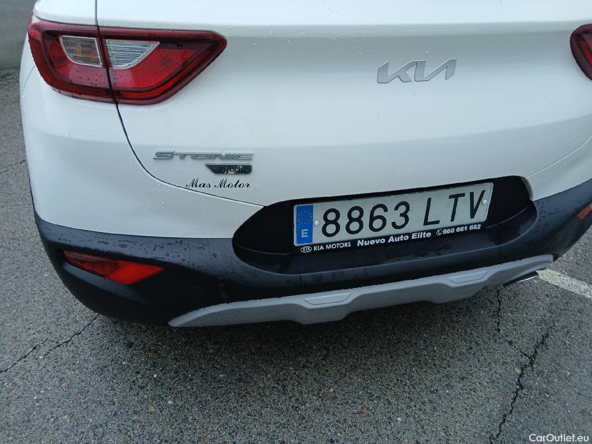  KIA  STONIC KIA  / 2017 / 5P / todoterreno 1.0 T-GDi 74kW (100CV) MHEV iMT Concept #17