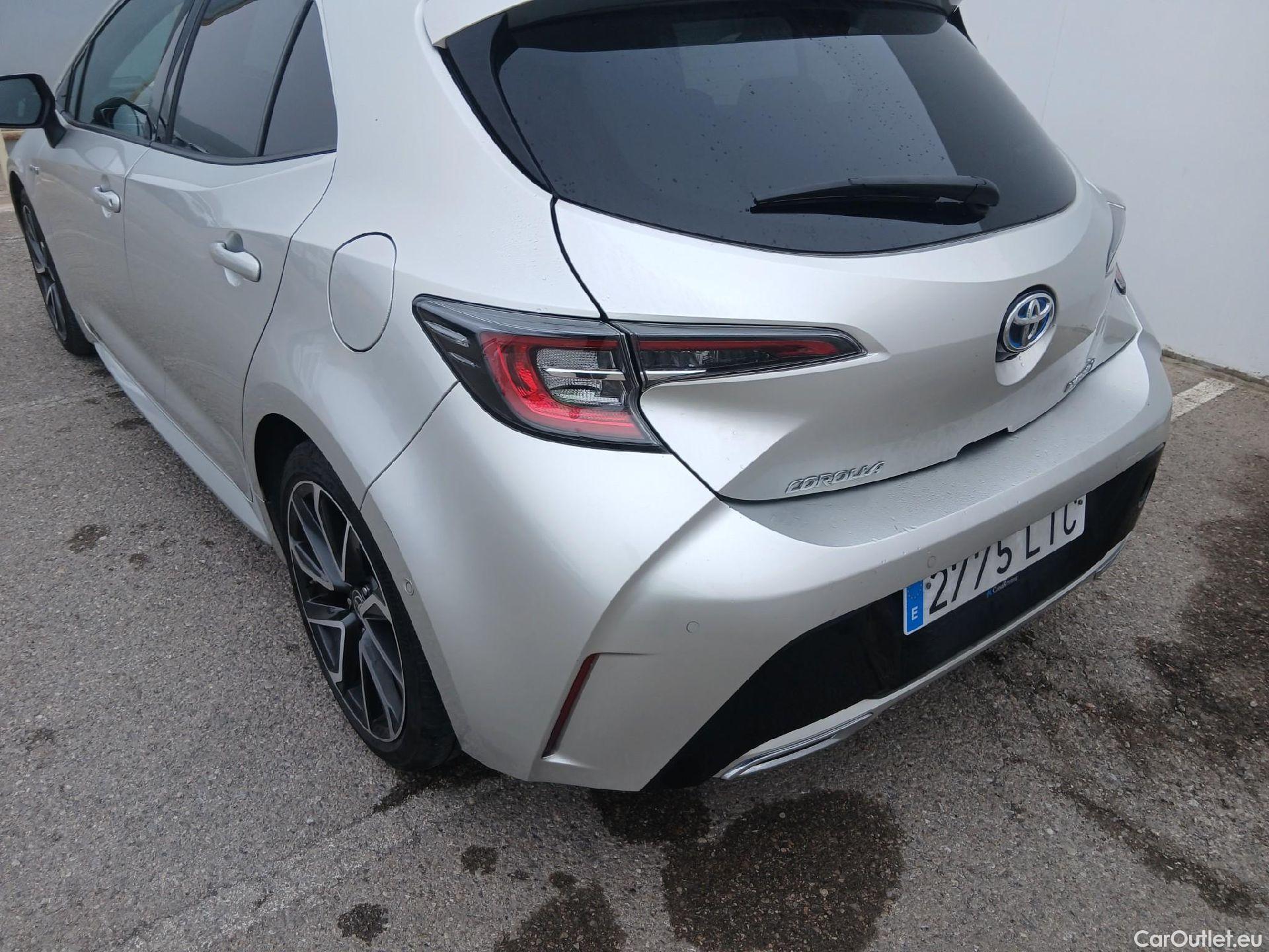  Toyota  Corolla TOYOTA  / 2019 / 5P / berlina con portón 2.0 180H ADVANCE E-CVT #5