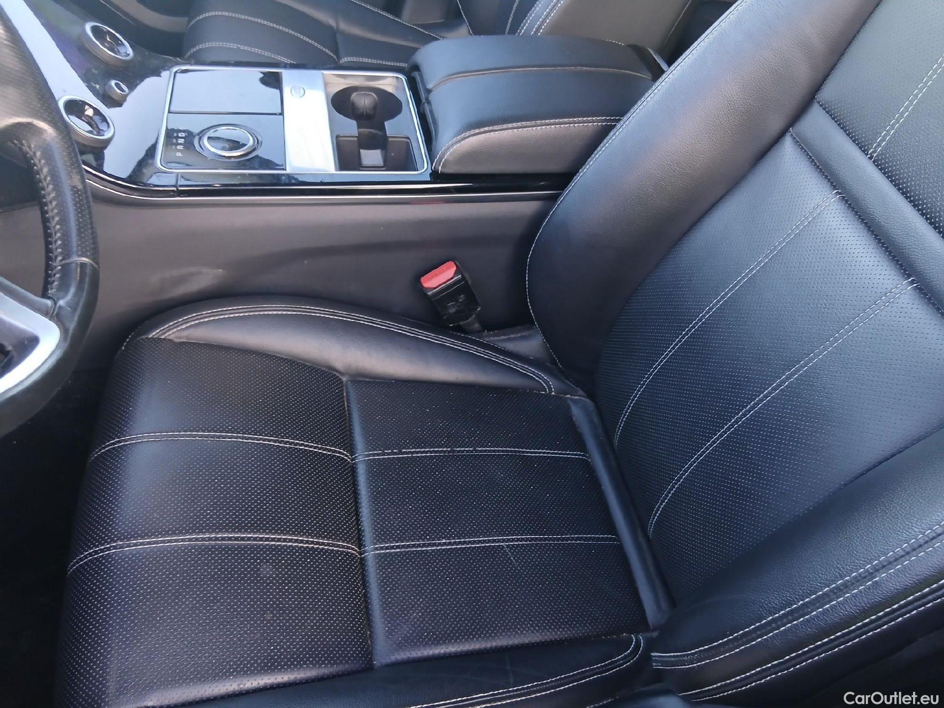  Land Rover  Range Rover LAND ROVER  Velar / 2017 / 5P / todoterreno 2.0 D180 132kW (180CV) S 4WD Auto #15